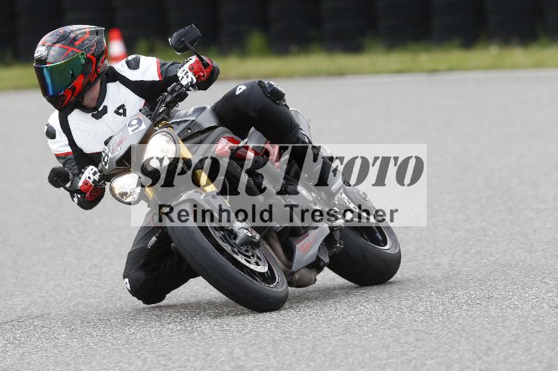 Archiv-2025/09 22.04.2025 Cornu Master School ADR/rot-rouge/89